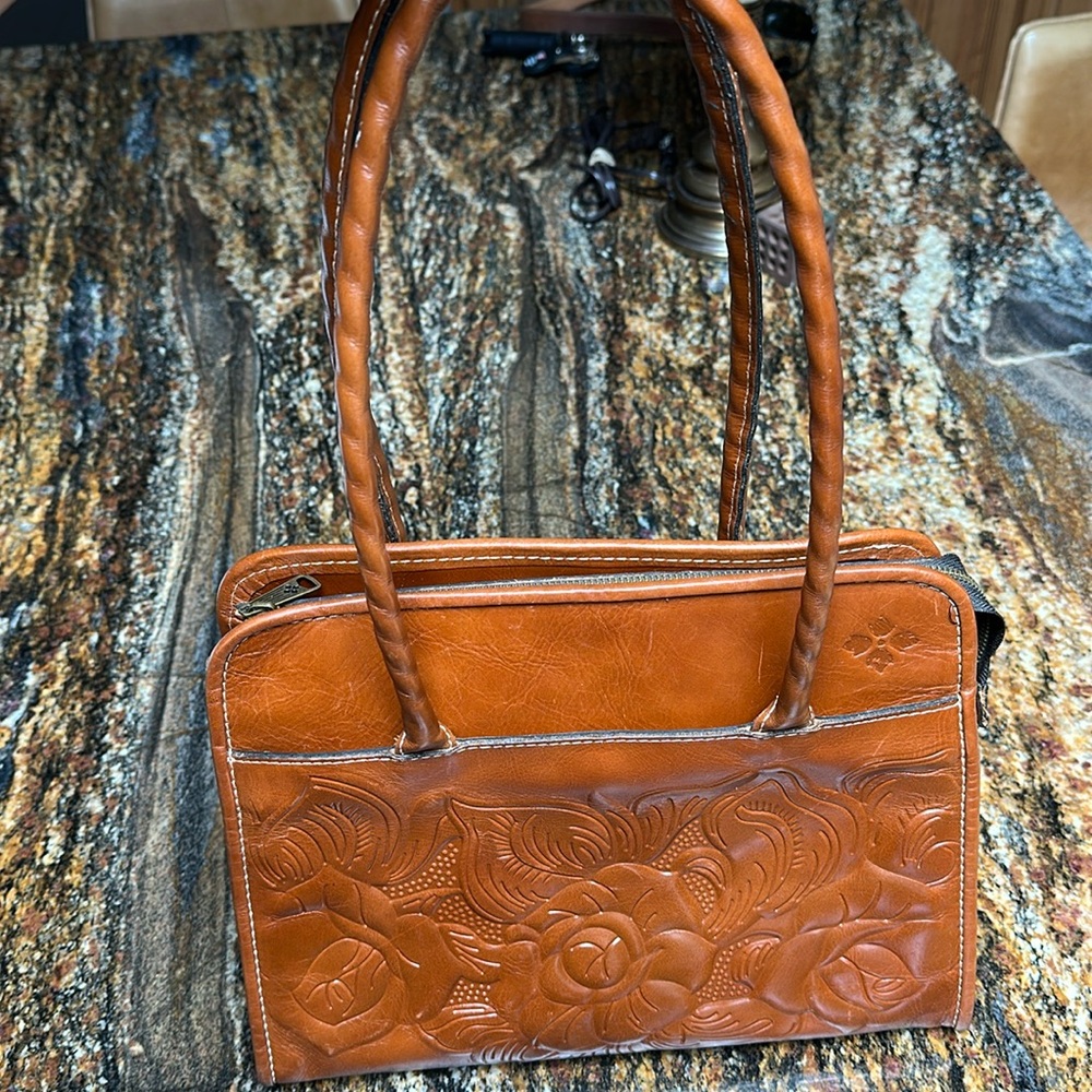 PATRICIA NASH Florence Tan Leather Paris Large Satchel in gently used condition